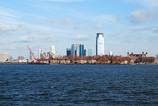 美国EB-1A杰出人才移民条件解读：如何满足申请标准？