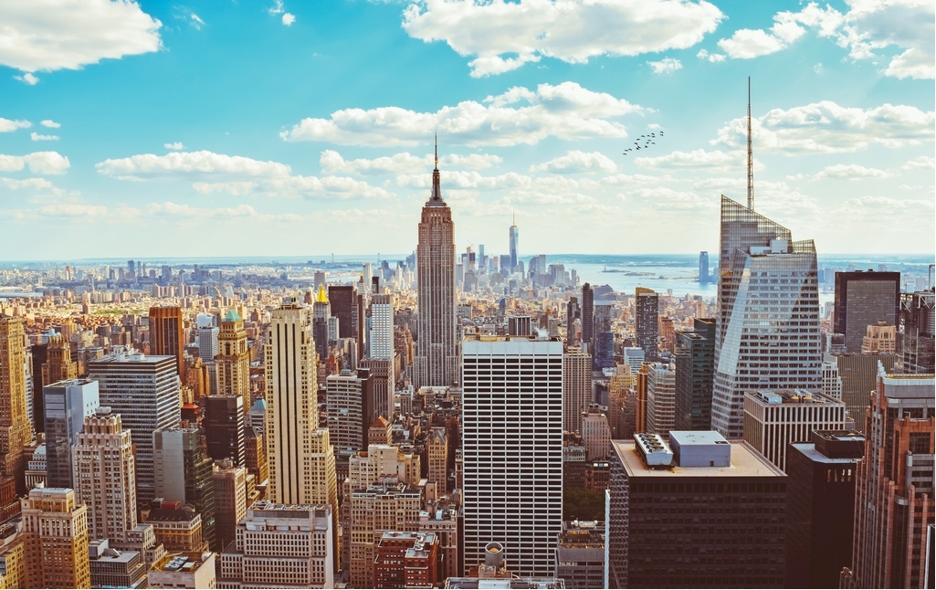 移民美国的中国人都做哪些工作？他们的生活怎么样？