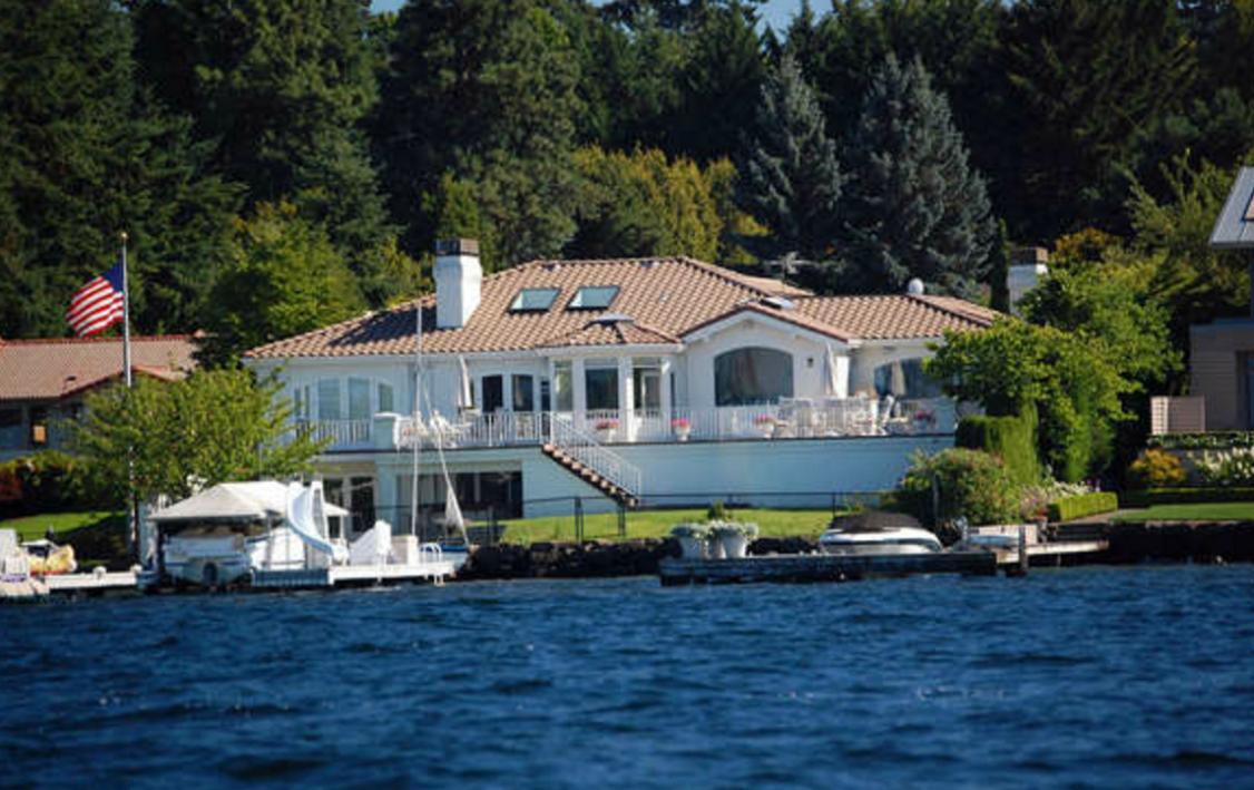 移民美国：EB-1A杰出人才移民的优缺点分析